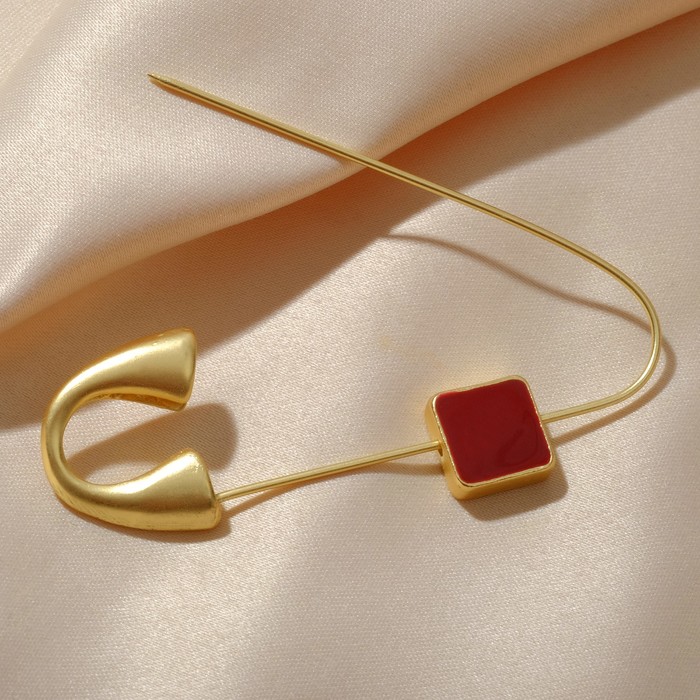 Булавка уно "Квадрат", 6,5см, цвет красный в матовом золоте - фото 3973033