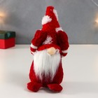 Кукла интерьерная "Дедушка Мороз в меховом колпаке в горох" 24х10 см