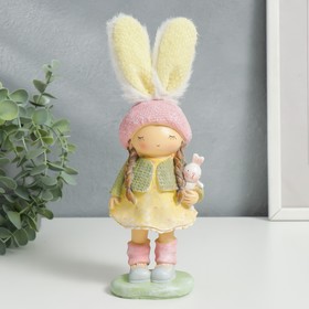Сувенир полистоун "Малышка-зайка с игрушкой заяц" розово-жёлтый 23х7,5х8,5 см