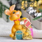 Копилка "Заяц держит сундук" рыжий, 9х7х12см - фото 801543089