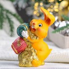 Копилка "Заяц держит бочки" рыжий, 9х7х12см - фото 801543096