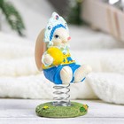 Фигура "Зайчиха в костюме с яйцом" белая, 6х7х10,5см - фото 801629263
