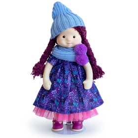 {{photo.Alt || photo.Description || 'Мягкая кукла «Тиана в шапочке и шарфе», 38 см'}}