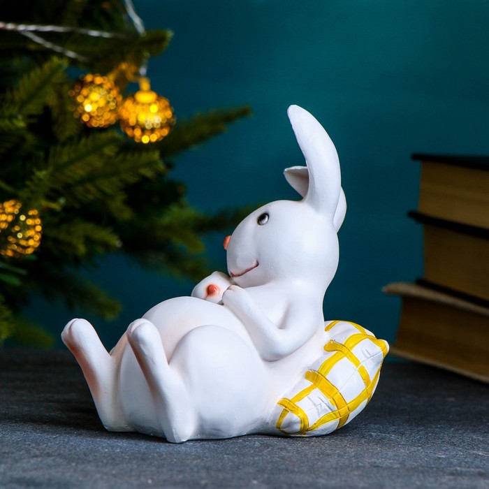 зайчик на крыльцо