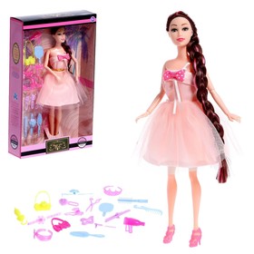 Кукла-модель шарнирная «Виктория», в пышном платье, с набором аксессуаров, цвет бежевый