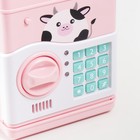 Копилка пластик "Сейф. Коровка" кодовый замок, звук АА розовый 13х12х19 см - фото 801903447