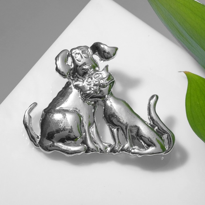 Брошь "Друзья" кот с собакой, цвет серебро - фото 4165451