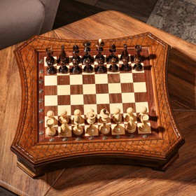 Шахматы ручной работы "Многогранные", на ножках, 50х50 см, массив ореха, Армения
