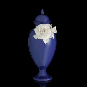 {{photo.Alt || photo.Description || 'Ваза декоративная White Rose Lunga, 20 × 20 × 50 см'}}