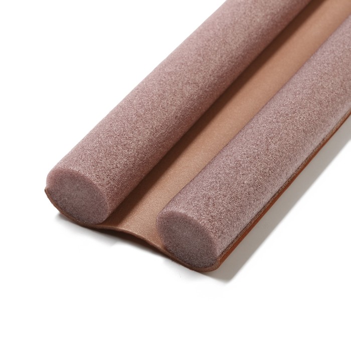 Защита от сквозняка и пыли ТУНДРА, 95х10 см, цвет коричневый