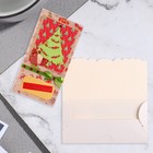 Конверт ручной работы "С Новым Годом!" красный фон, елки, подарки 9308569