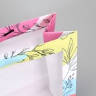 Пакет крафтовый с пластиковым окном «Поздравляю», 31 × 26 × 10 см 9136845