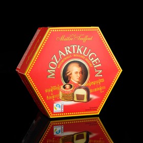 Конфеты марципановые Mozartkugeln maître truffout с двойным слоем шоколада, 300 г