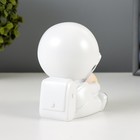 Ночник "Мишка в космосе" LED 4000K  батарейки LR44 белый 8.5х9,9х13.5 см - фото 802847496