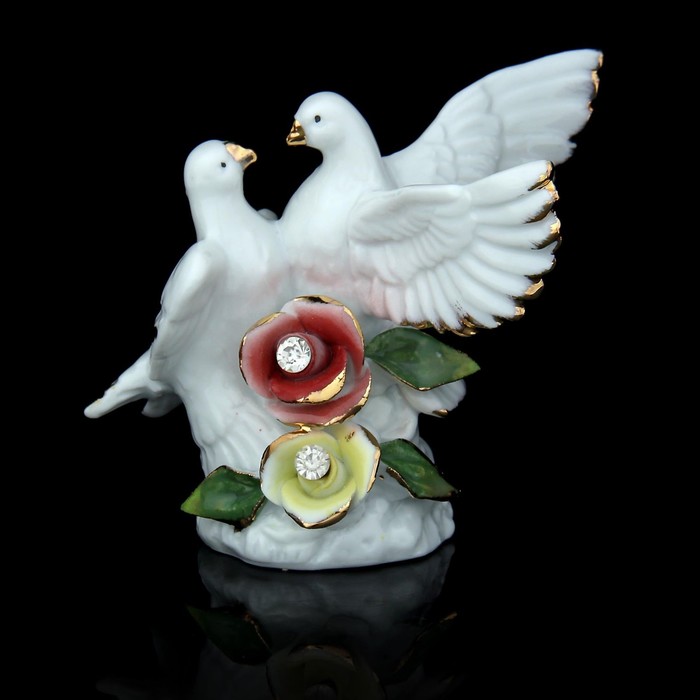 Souvenir "Two dove with flowers and rhinestones"