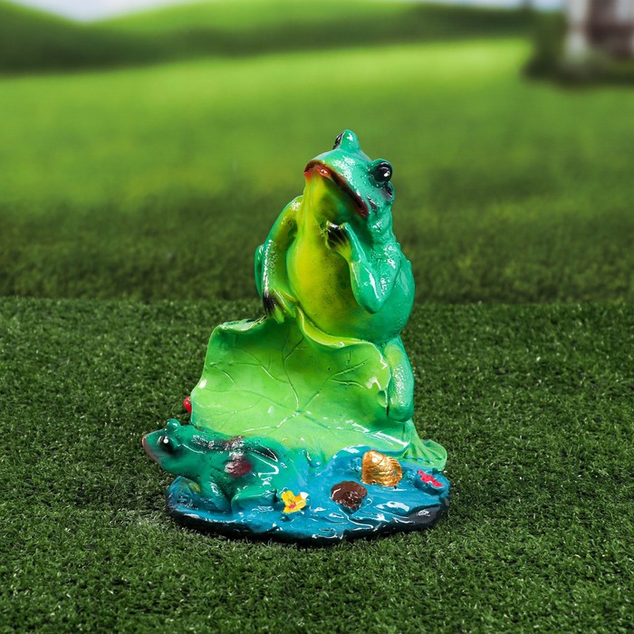 Садовая фигура "Лягушка на лилии", зелёный цвет, гипс, 22 см - фото 288124