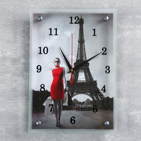 Часы настенные, серия город, "Девушка в красном платье в Париже", цвет микс 25х35 см