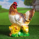 Садовая фигура "Курица с цыплятами" 30х17х40см - фото 4611970