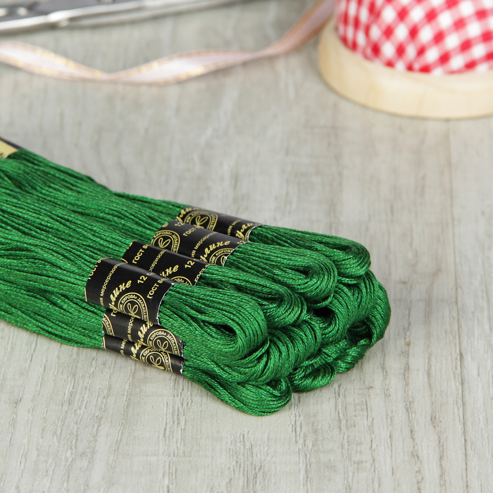 нитки мулине зеленые. нитки мулине зеленые. нитки мулине зеленые. 4707 пнк кирова.
