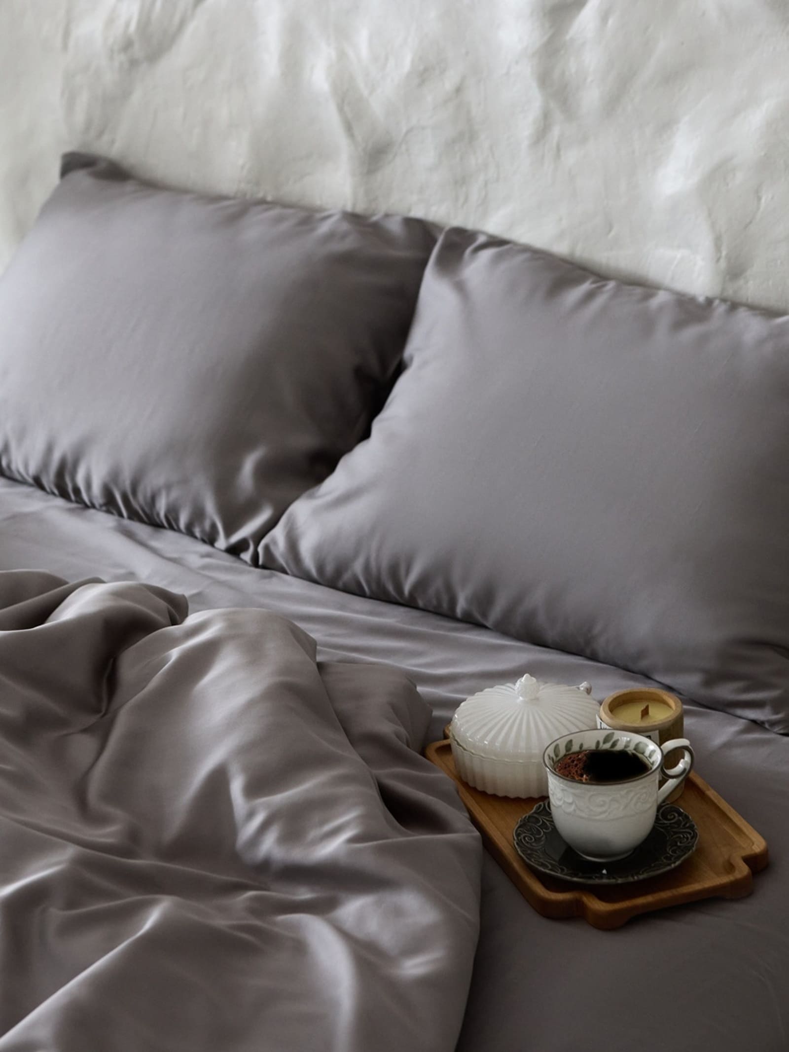 ��������