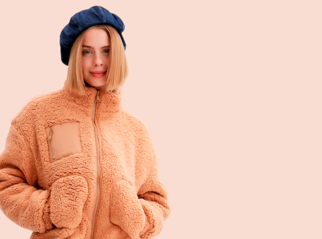 Скидки до 30 % на женскую верхнюю одежду